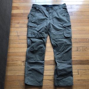 NEVER WORN! Carhartt Steel Rip-Stop cargo pants.